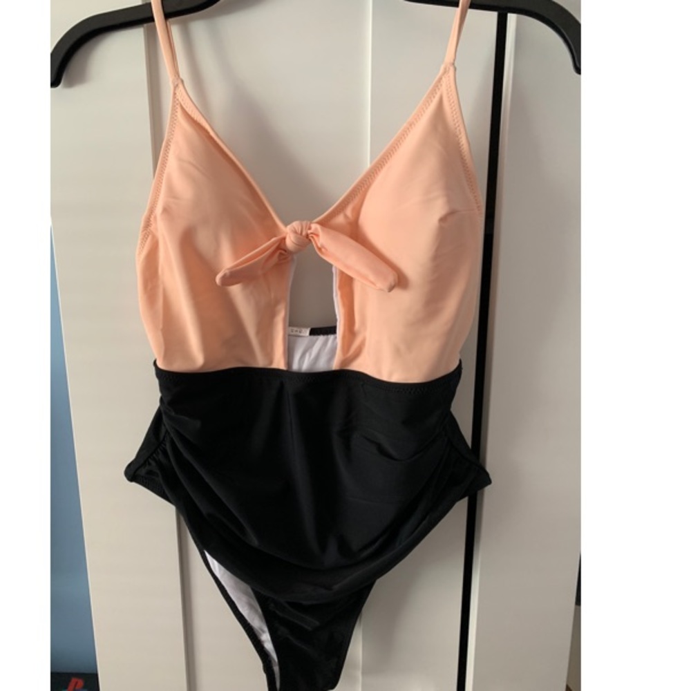 NWT Cupshe one piece bathing suit Sz M